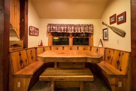 Arrowhead Pine Rose Cabins