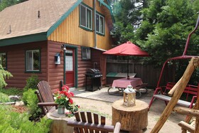 Arrowhead Pine Rose Cabins