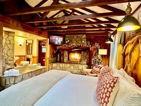 Arrowhead Pine Rose Cabins