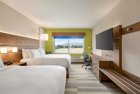 Holiday Inn Express & Suites Ukiah