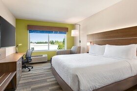 Holiday Inn Express & Suites Ukiah