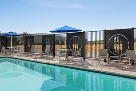 Holiday Inn Express & Suites Ukiah