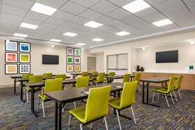 Holiday Inn Express & Suites Ukiah