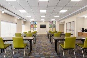 Holiday Inn Express & Suites Ukiah