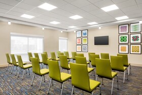 Holiday Inn Express & Suites Ukiah