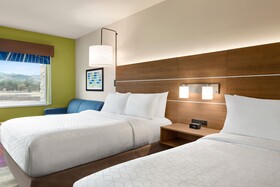 Holiday Inn Express & Suites Ukiah
