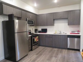 Fully Furnished Apartments near Hollywood