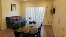 Fully Furnished Apartments near Hollywood