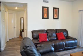 Fully Furnished Apartments near Hollywood