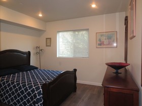 Fully Furnished Apartments near Hollywood