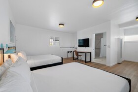 Aliza Hotel