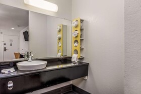 Motel 6 Westley Ca