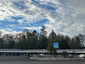 Western Village Inn
