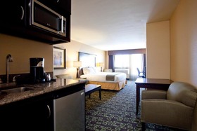 Holiday Inn Express Hotel & Suites of Woodland Hills
