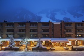 Aspen Square Hotel