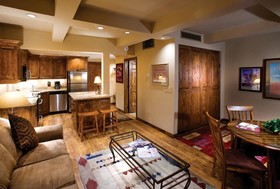 Aspen Square Hotel