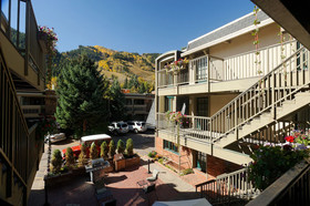 Chateau Chaumont & Chateau Dumont by Frias Properties