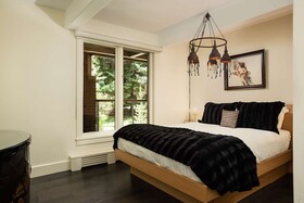 Chateau Eau Claire