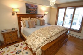 Chateau Roaring Fork