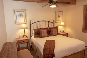 Chateau Roaring Fork