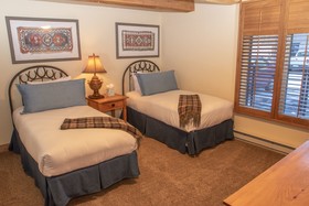 Chateau Roaring Fork
