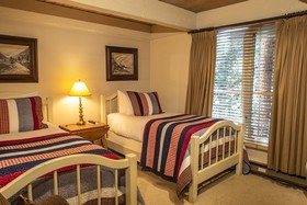 Chateau Roaring Fork