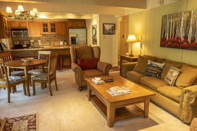 Chateau Roaring Fork
