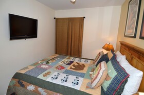 Durant by Frias Properties Hotel