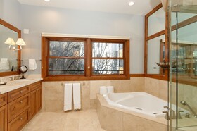 Durant by Frias Properties Hotel