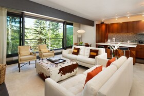 Durant by Frias Properties Hotel
