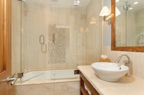 Durant by Frias Properties Hotel