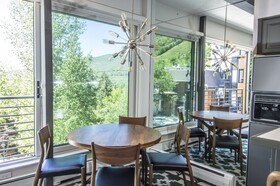 Durant by Frias Properties Hotel