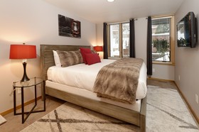 Fifth Avenue by Frias Properties
