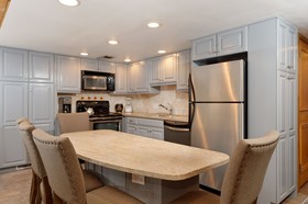 Fifth Avenue by Frias Properties