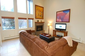 Fifth Avenue by Frias Properties