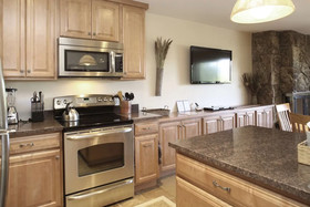 Lichenhearth Condominiums