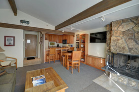 Lichenhearth Condominiums