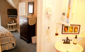 The Snow Queen Lodge and Cooper Street Lofts
