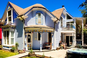 The Snow Queen Lodge and Cooper Street Lofts