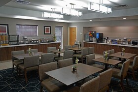 Best Western Plus Gateway Inn & Suites