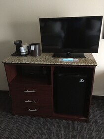 Best Western Plus Gateway Inn & Suites