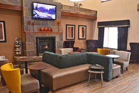 Best Western Plus Gateway Inn & Suites