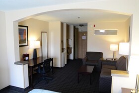 Best Western Plus Gateway Inn & Suites