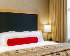 Cambria Suites Denver Airport
