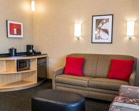 Cambria Suites Denver Airport