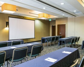 Cambria Suites Denver Airport