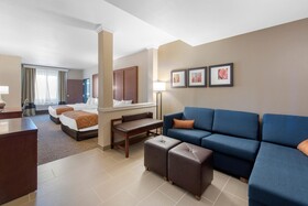 Comfort Suites Denver International Airport