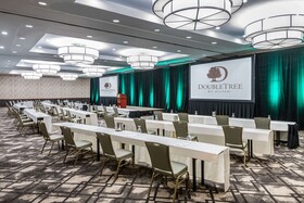 DoubleTree by Hilton Hotel Denver - Aurora