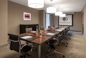 DoubleTree by Hilton Hotel Denver - Aurora