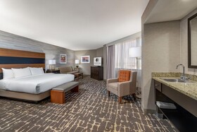 DoubleTree by Hilton Hotel Denver - Aurora